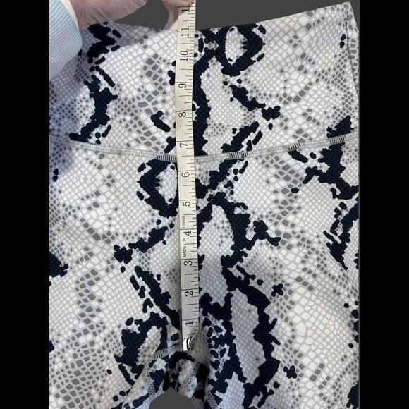 Balance Collection Womens Contender High Rise Yoga Legging Snake Print SMALL - Picture 10 of 13